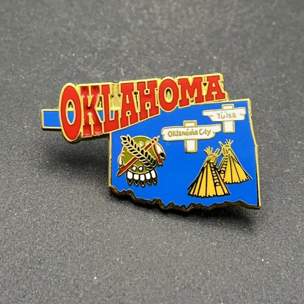 Oklahoma City Tulsa State‎ Outline United States Of America Lapel Hat Pin D2A